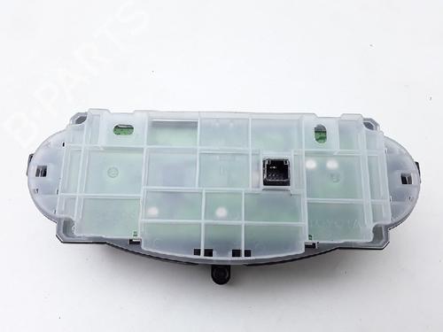 Used Climate control TOYOTA YARIS (_P13_) 1.3 (NSP130_, NSP130) (99 hp) 10839480