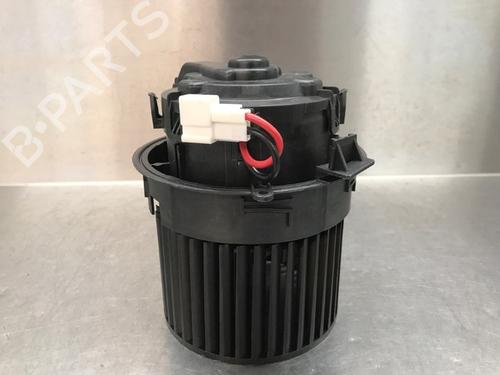 Used Heater blower motor NISSAN LEAF (ZE1) Electric (150 hp) 25122393
