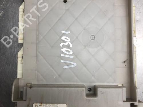 Used Fuse box TOYOTA IQ (_J1_) 1.0 (KGJ10_, KGJ10R) (68 hp) 16494528