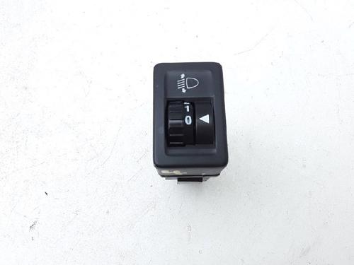 switch-suzuki-baleno-fw-ew-12-a1k412-2016-10836465 main image
