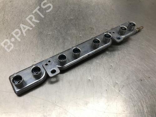 Used Injection rail NISSAN JUKE (F15) 1.6 (117 hp) 10860217