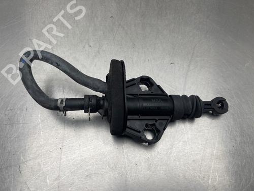 Used Clutch slave cylinder SUZUKI BALENO (FW, EW) 1.0 (A1K310) (112 hp) 13182596