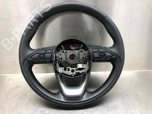 Used Steering wheel TOYOTA YARIS (_P21_, _PA1_, _PH1_) 1.5 Hybrid (MXPH10, MXPH11) (116 hp) 17184662