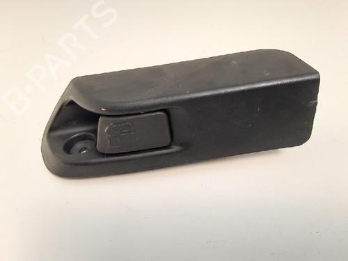 Used Switch TOYOTA YARIS (_P13_) 1.5 Hybrid (NHP130_, NHP130) (101 hp) 10834163