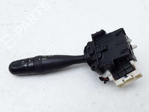 switch-daihatsu-cuore-vii-l275_-l285_-l276_-10-l276-2006-10837095 main image