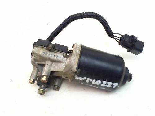 Used Front wiper motor KIA SORENTO I (JC) 2.5 CRDi 4WD (140 hp) 10822447