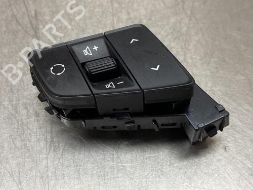 Used Steering wheel controls HYUNDAI i40 I CW (VF) 2.0 GDI (177 hp) 13182124