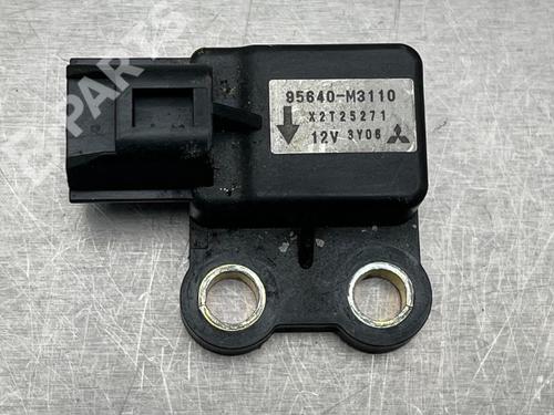 electronic-sensor-hyundai-terracan-hp-29-crdi-4wd-95640m3110-x2t25271-2001-2002-2003-2004-2005-2006-2007-2008-10852803 main image