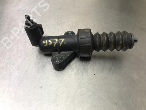 Used Clutch slave cylinder SUZUKI SWIFT V (AZ) 1.2 (A2L412, ZC83S) (90 hp) 13178691