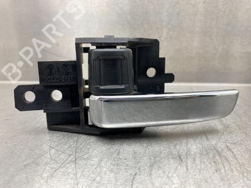 Used Front left exterior door handle MITSUBISHI OUTLANDER III (GG_W, GF_W, ZJ, ZL, ZK) Plug-in Hybrid (GG2W) (200 hp) 10856599