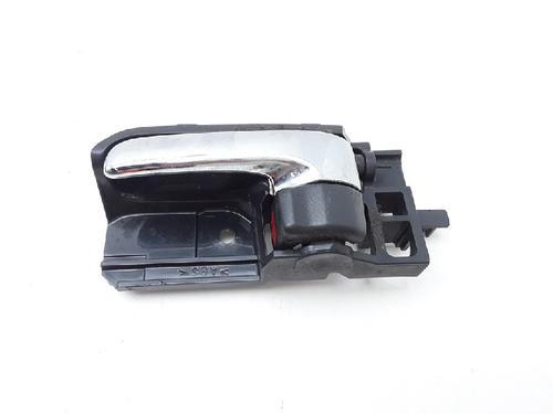 front-left-exterior-door-handle-daihatsu-materia-m4_-15-2006-10840002 main image