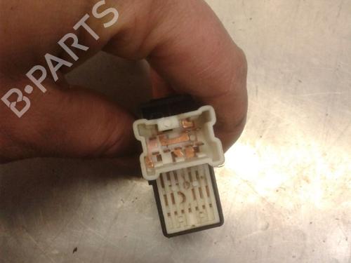 Used Switch SUBARU FORESTER (SG_) 2.0 AWD (SG5) (125 hp) 10828464