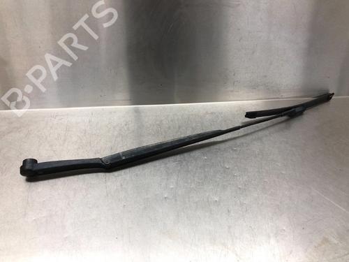 Used Front windshield wiper arm HYUNDAI ix20 (JC) 1.4 (90 hp) 13183227