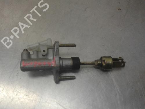 Used Clutch slave cylinder TOYOTA COROLLA Verso (_E12_) 1.6 VVT-i (ZZE121_, ZZE121R) (110 hp) 13178312