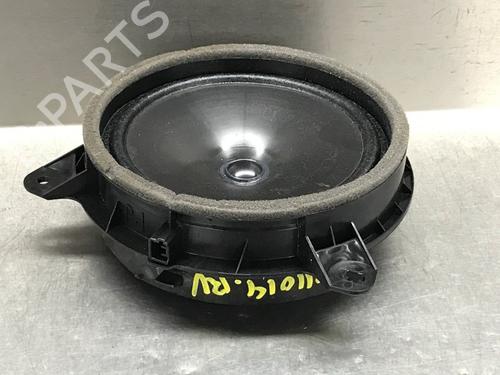 Used Speaker Speaker TOYOTA YARIS (_P21_, _PA1_, _PH1_) 1.5 Hybrid (MXPH10, MXPH11) (116 hp) 32452680 32452680