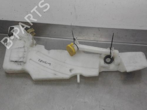 Used Windscreen washer tank NISSAN NAVARA NP300 (D40) 2.5 dCi 4WD (171 hp) 10827813