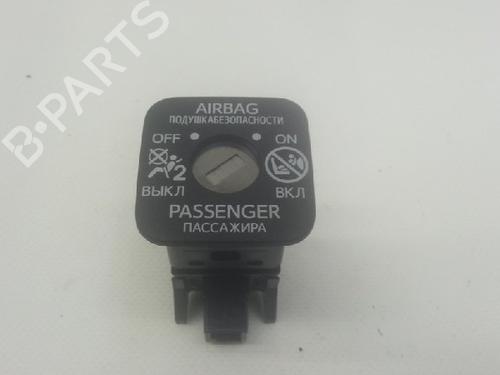 Used Switch TOYOTA PRIUS PLUS (_W4_) 1.8 Hybrid (ZVW40W, ZVW41W) (136 hp) 10823139