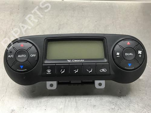 Used Climate control HYUNDAI ix35 (LM, EL, ELH) 2.0 (163 hp) 15945804