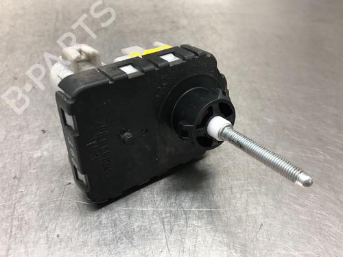 Used Headlight adjuster motor TOYOTA GT 86 Coupe (ZN6_) 2.0 (ZN6AC_, ZN6BC_, ZN6K) (200 hp) 13183929