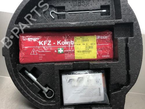 Handskerum MAZDA 2 Hatchback (DL, DJ) 1.5 SKYACTIV-G (90 hp) 17642445