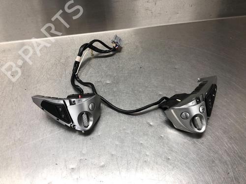 Used Steering wheel controls NISSAN JUKE (F15) 1.2 DIG-T (115 hp) 13184813