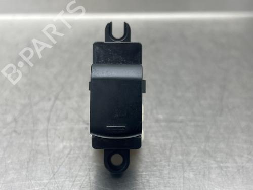 Used Switch NISSAN NOTE (E12) 1.2 (80 hp) 17985883