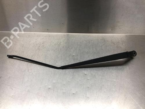 Used Front windshield wiper arm NISSAN PIXO (UA0) 1.0 (68 hp) 13183156