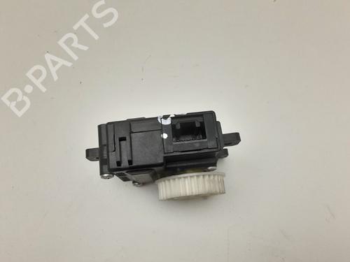 Used Electronic module TOYOTA YARIS (_P13_) 1.5 Hybrid (NHP130_) (101 hp) 13174249