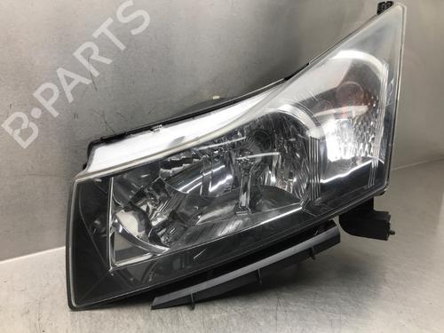 Used Left headlight CHEVROLET CRUZE (J300) 1.8 (141 hp) 17048260