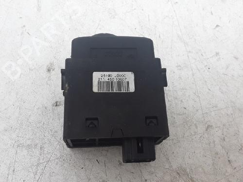 Used Switch NISSAN QASHQAI / QASHQAI +2 I (J10, NJ10, JJ10E) 2.0 (141 hp) 10833779