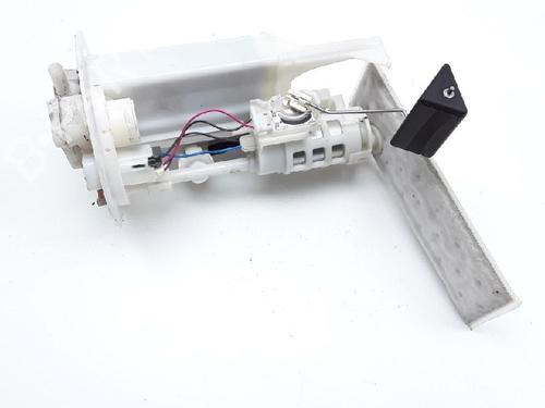 Used Fuel pump TOYOTA YARIS (_P13_) 1.0 (KSP130_, KSP130) (69 hp) 10832479