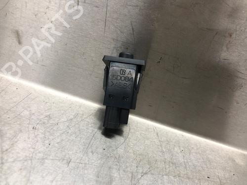 Switch TOYOTA AURIS Estate (_E18_) 1.8 Hybrid (ZWE186_, ZWE186R, ZWE186H) | BP37407831I30 - Image 3