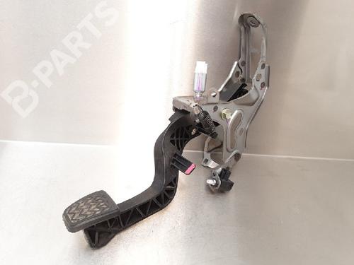 Used Pedal Pedal SUBARU TREZIA 1.3 (NSP120X, NSP120L) (99 hp) 10846404 10846404