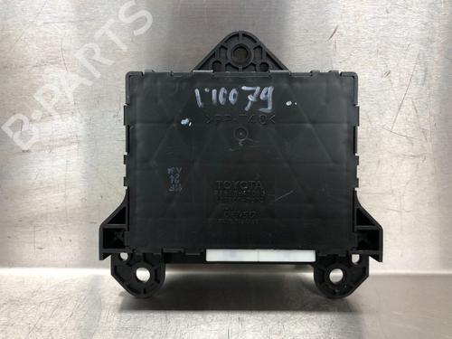 Used Electronic module TOYOTA PRIUS Liftback (_W2_) 1.5 Hybrid (NHW20_, NHW20R) (112 hp) 12135180