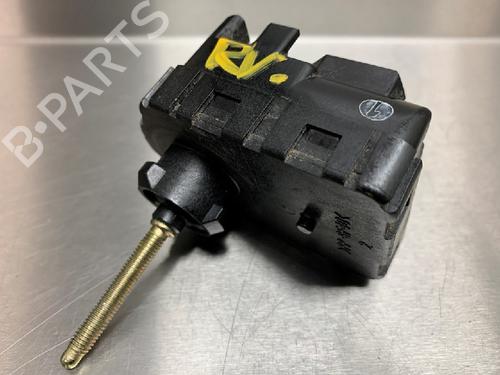 Used Headlight adjuster motor TOYOTA CAMRY Saloon (_V3_) 2.4 (ACV30, ACV36) (152 hp) 13175511