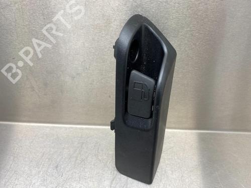 Used Switch TOYOTA YARIS (_P21_, _PA1_, _PH1_) 1.5 Hybrid (MXPH11) (92 hp) 10858513