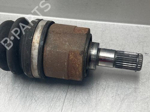 Left front driveshaft HYUNDAI i30 Estate (FD) 1.4 | BP16447221M38 