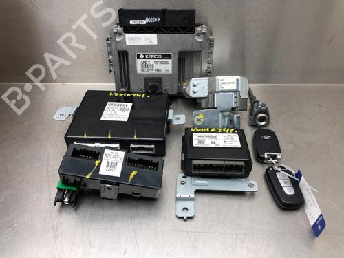 Used Switch HYUNDAI ix35 (LM, EL, ELH) 1.6 (135 hp) 16310777
