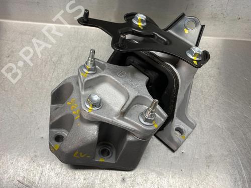 Used Gearbox mount SUZUKI VITARA (LY) 1.4 Hybrid (Mild Hybrid) AllGrip (APK414) (129 hp) 10860072