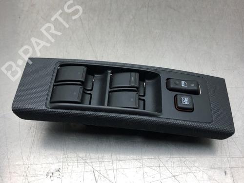 Used Switch TOYOTA COROLLA Verso (ZER_, ZZE12_, R1_) 1.6 (ZNR10_, ZNR10R) (110 hp) 17062486