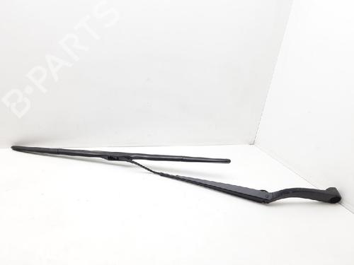 Used Front windshield wiper arm HYUNDAI TUCSON (TL, TLE) 1.6 GDi (132 hp) 13177178
