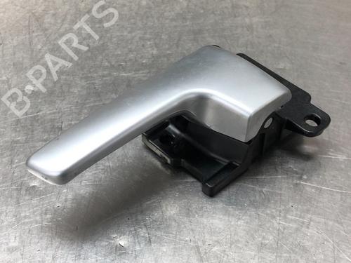 Used Front left exterior door handle KIA VENGA (YN) 1.6 CRDi 128 (128 hp) 13576404