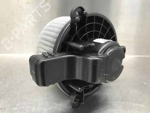 Heater blower motor SUZUKI SWIFT V (AZ) 1.2 (A2L412, ZC83S) | BP18819826M62 