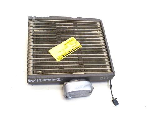 Used Air conditioning evaporator SUZUKI GRAND VITARA I (FT, HT) 2.5 V6 24V 4x4 (TD62, SQ625) (144 hp) 11778895