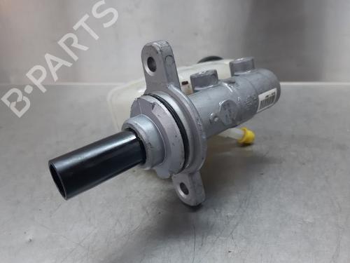 Brake master cylinder TOYOTA URBAN CRUISER (_P1_) 1.33 (NSP110_, NSP110) | BP10858242M77 