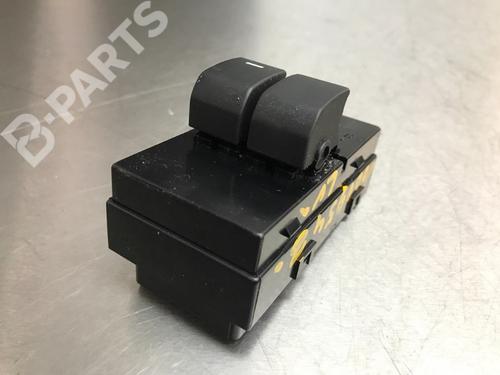 Used Switch Switch KIA VENGA (YN) 1.6 CVVT (125 hp) 10860302 10860302