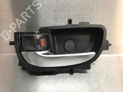 Used Rear left exterior door handle TOYOTA YARIS (_P13_) 1.5 Hybrid (NHP130_) (101 hp) 10847738
