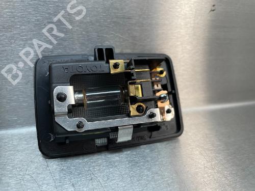 Interior roof light TOYOTA YARIS (_P13_) 1.5 Hybrid (NHP130_) | BP10847847I8 