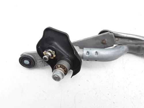 Used Front wipers mechanism TOYOTA YARIS (_P13_) 1.5 Hybrid (NHP130_, NHP130) (101 hp) 16901596