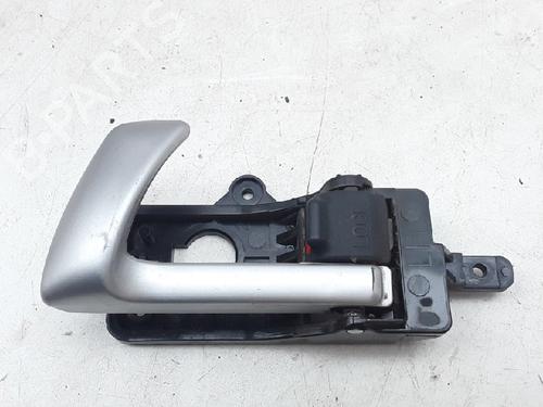 Used Rear left exterior door handle HYUNDAI SANTA FÉ II (CM) 2.2 CRDi 4x4 (155 hp) 10834155